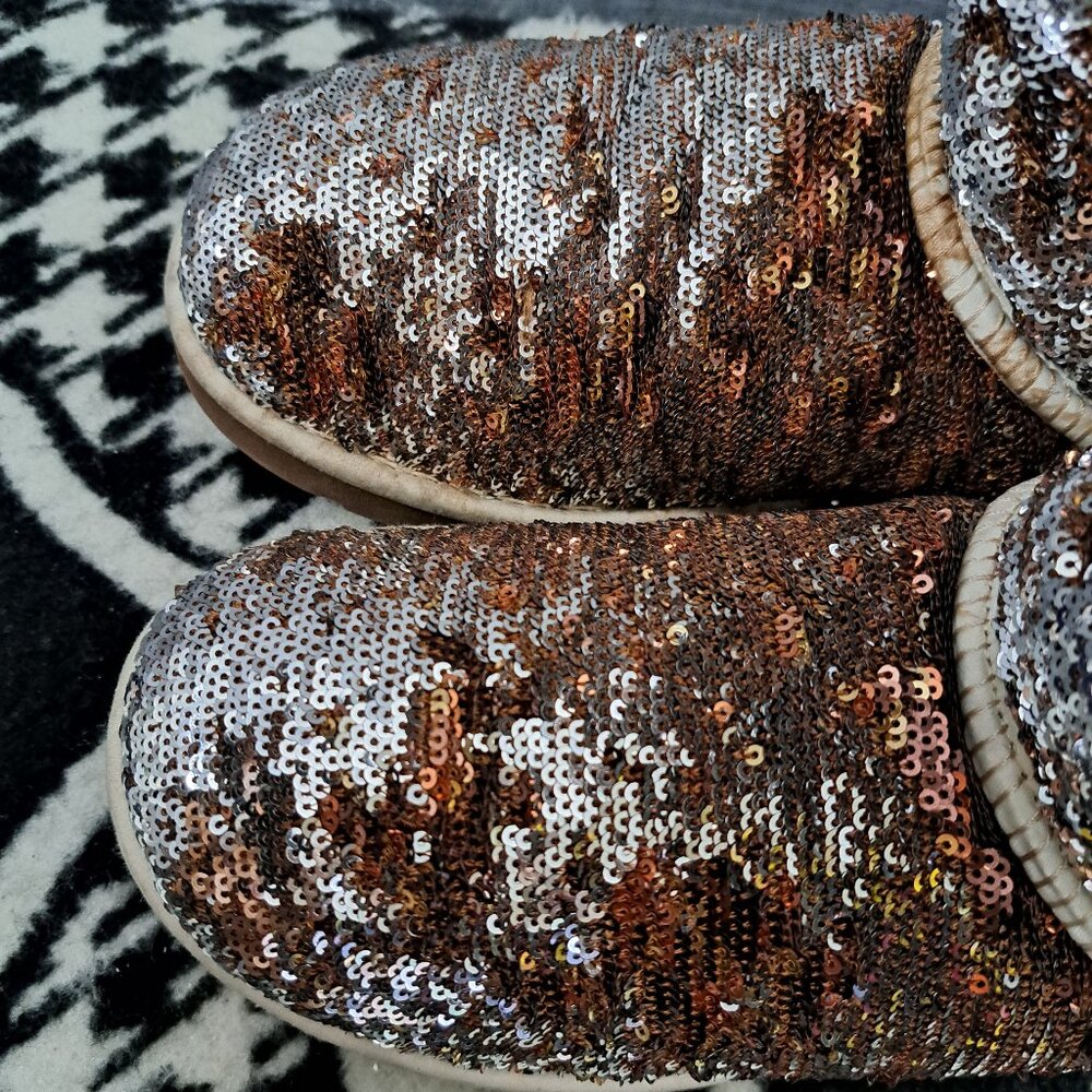 %Size 7 UGG Women's Classic Short Sparkles Boots D15 - Picture 7 of 15